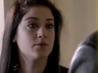 Hazal Kaya hayranları ekran başına