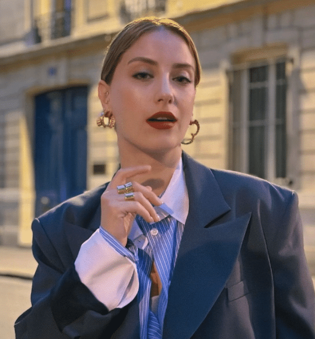 Hazal Kaya marka yüzü olmaya doymuyor