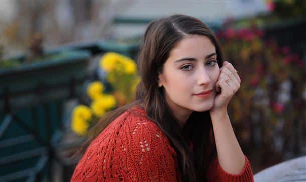 Hazal Kaya Shameless uyarlamasıyla geri dönüyor