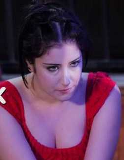 Hazal Kaya şoke etti!