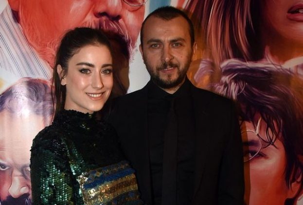 Hazal Kaya ve Ali Atay çiftinin çocuklarının adı belli oldu! İlk pozu Kaya paylaştı!