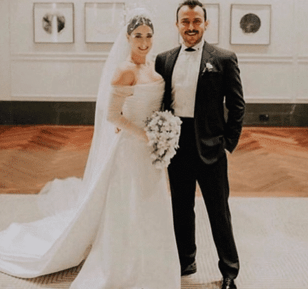 Hazal Kaya ve Ali Atay düğün yaptı! Hazal Kaya'nın gelinliği gündem oldu!