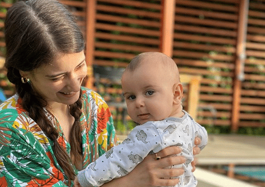 Hazal Kaya'nın oğlu Fikret Ali'nin babası Ali Atay'a benzerliği olay oldu!