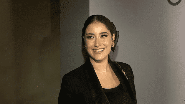 Hazal Kaya'nın yeni dizisi kesinleşti! "Pera Palas'ta Gece Yarısı" geliyor...