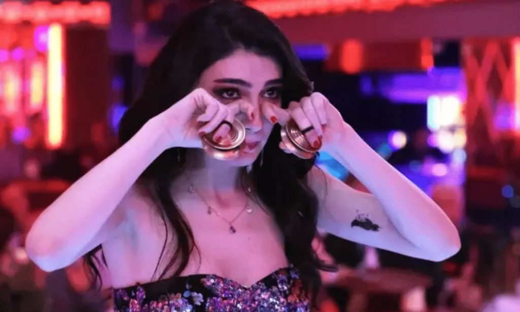 Hazar Ergüçlü: “Bedeller ödedim” Hazar Ergüçlü: "Bedeller ödedim"