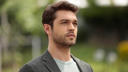 Her Yerde Sen Demir (Furkan Andıç) kimdir?