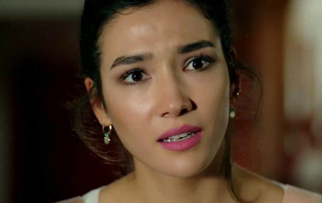 Her Yerde Sen Selin (Aybüke Pusat) kimdir? Kaç yaşında