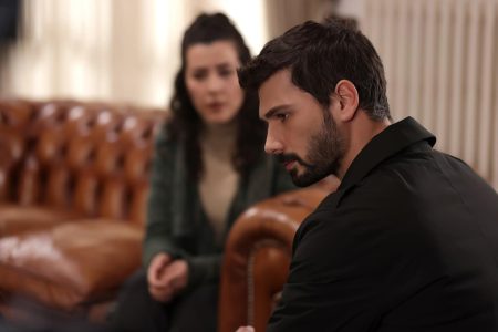 Hudutsuz Sevda 18. Bölümde Halil İbrahim ile Zeynep romantik anlar yaşadı! Halil İbrahim
