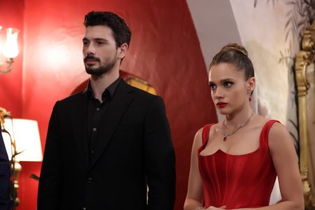 Hudutsuz Sevda 38. Bölümüyle reytinglerin zirvesine çıktı! Halil İbrahim ve ekibinden olaylı baskın!