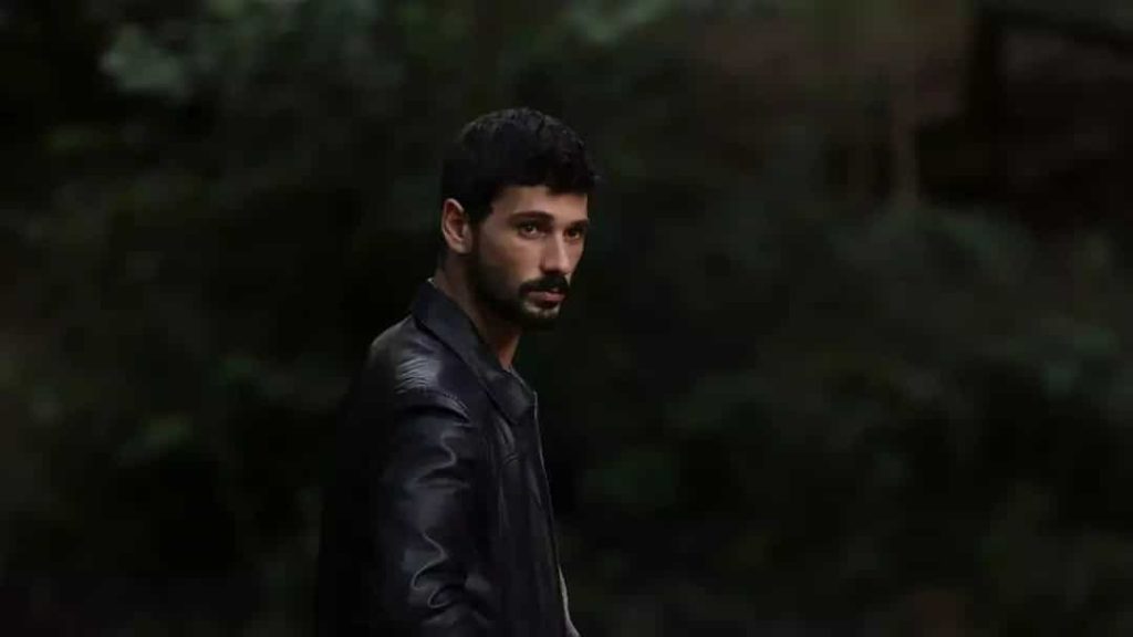 Hudutsuz Sevda ilk bölümüyle ekrana geldi! Halil İbrahim