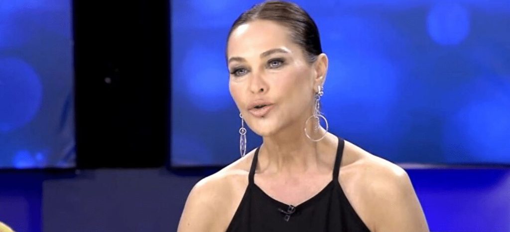 Hülya Avşar eleştirilere yanıt verdi Hülya Avşar eleştirilere yanıt verdi
