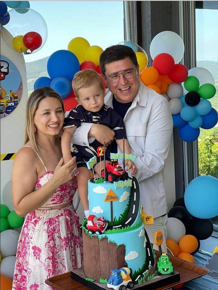 İbrahim Büyükak'tan oğluna 2. yaş günü kutlaması!