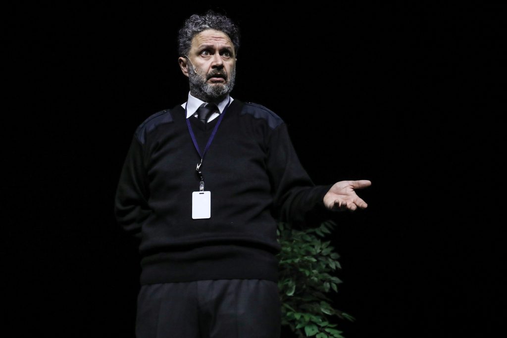 İbrahim Selim'in "Bana Kimse Ne Olduğunu Anlatmadı" oyunu perde açtı