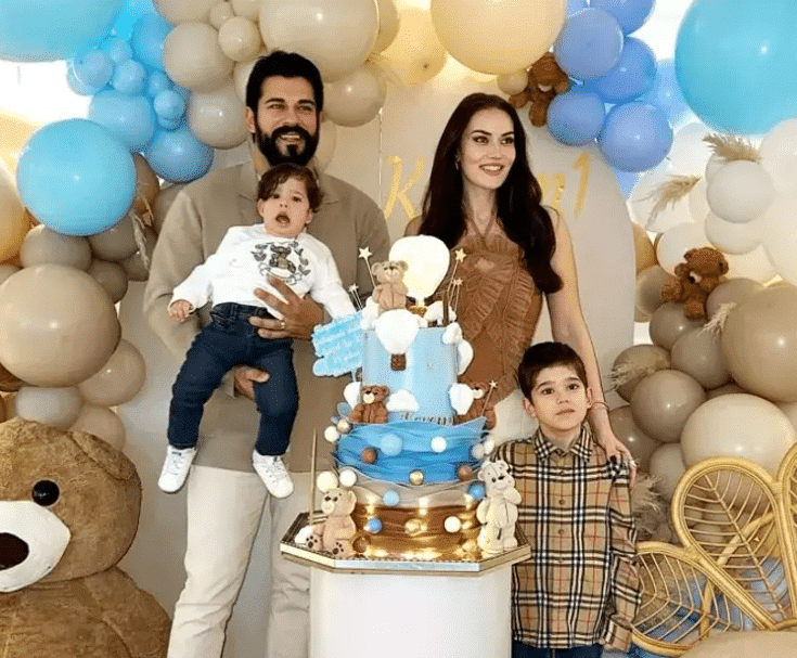 İkinci villayı da aldılar