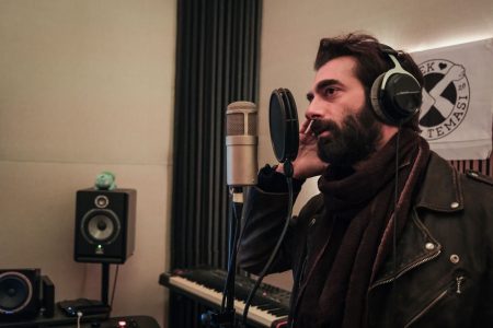 İlker Kaleli “Kara” dizisi için sürpriz bir şarkı seslendirdi!