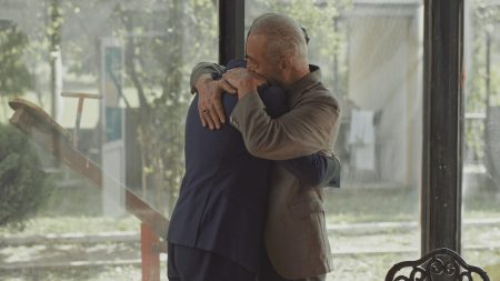 İnci Taneleri 21. Bölümde Nusret