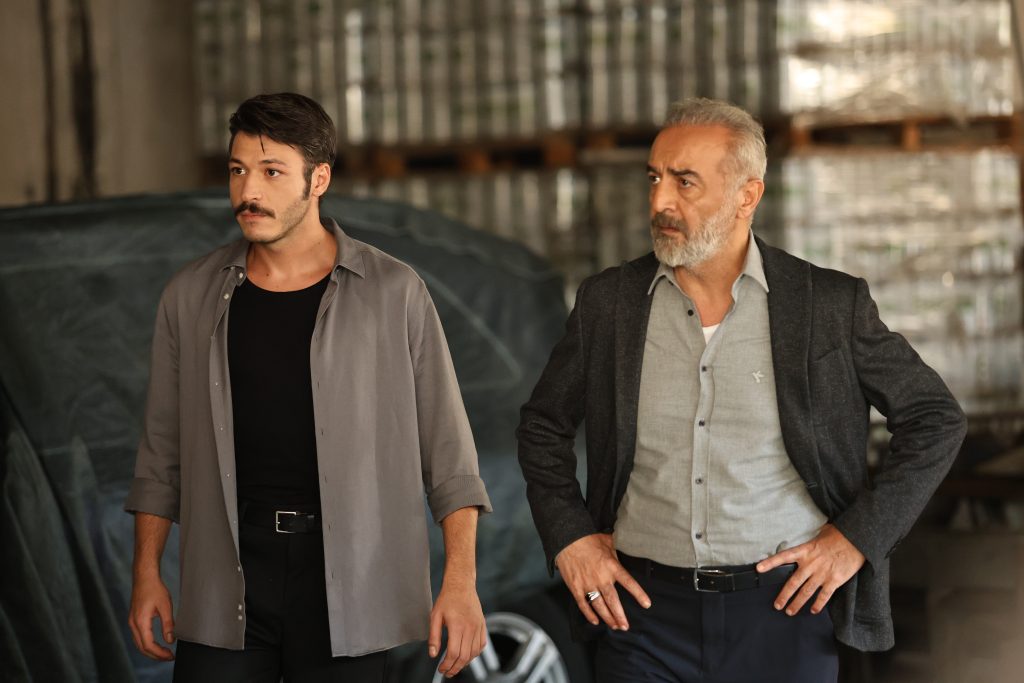 İnci Taneleri 22. Bölümde Nusret