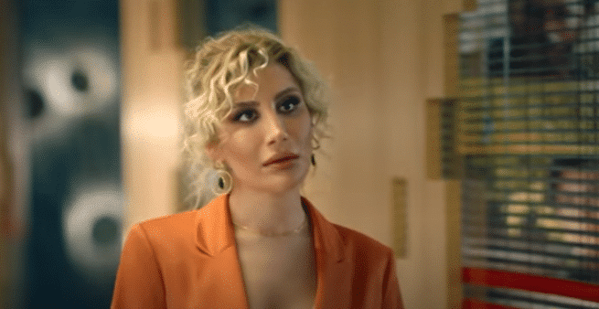İrem Derici Menajerimi Ara dizisine konuk oluyor!