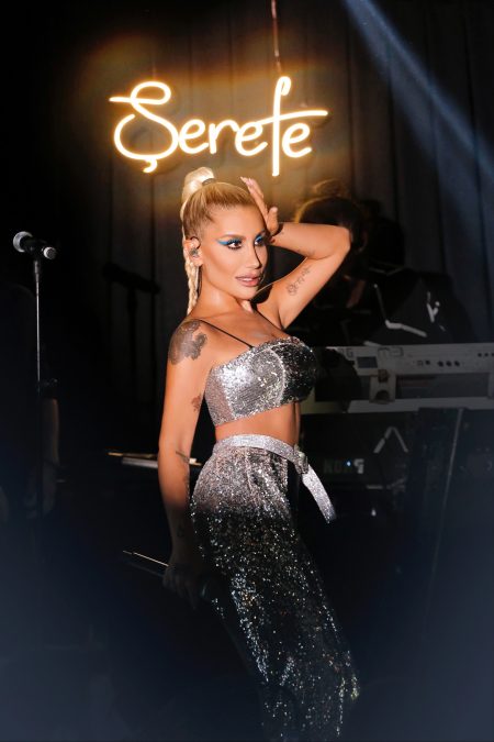İrem Derici yapımcılığa soyundu!