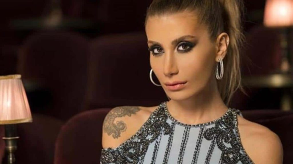 İrem Derici'den bir bomba itiraf daha! "Erkekler benimle şöhret için birlikte oluyor"