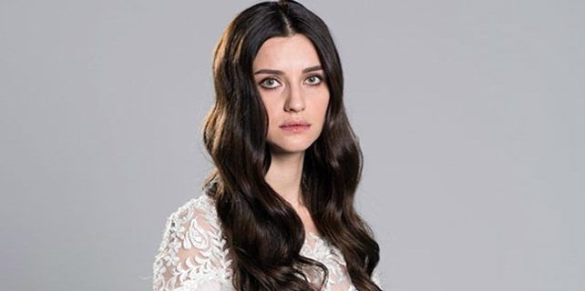 İrem Helvacıoğlu'dan bebek ziyareti!