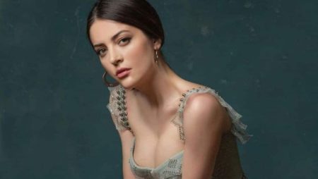 İrem Sak Alışılmışın Dışında Yeni Bir Proje ile Gündemde