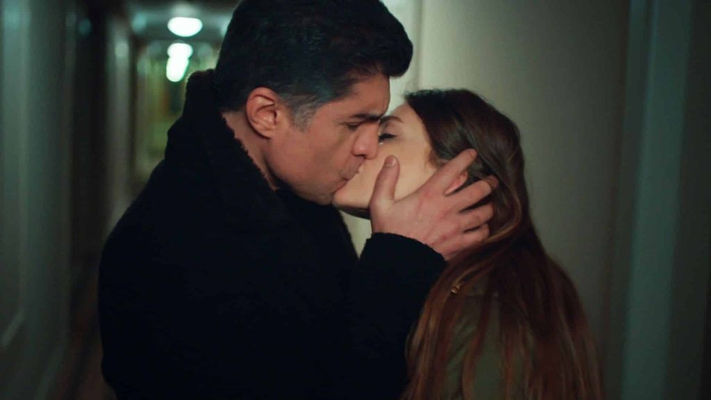 İstanbullu Gelin 2. bölüm fragmanında Faruk'a niyet Fikret'e kısmet