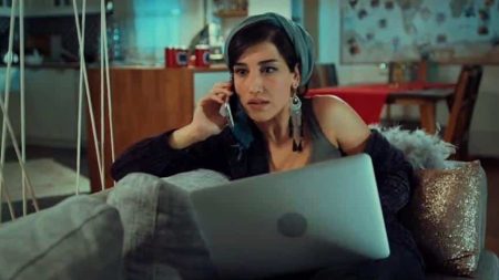 İstanbullu Gelin'in Dilara'sı Neslihan Arslan Yaşı 19'da!