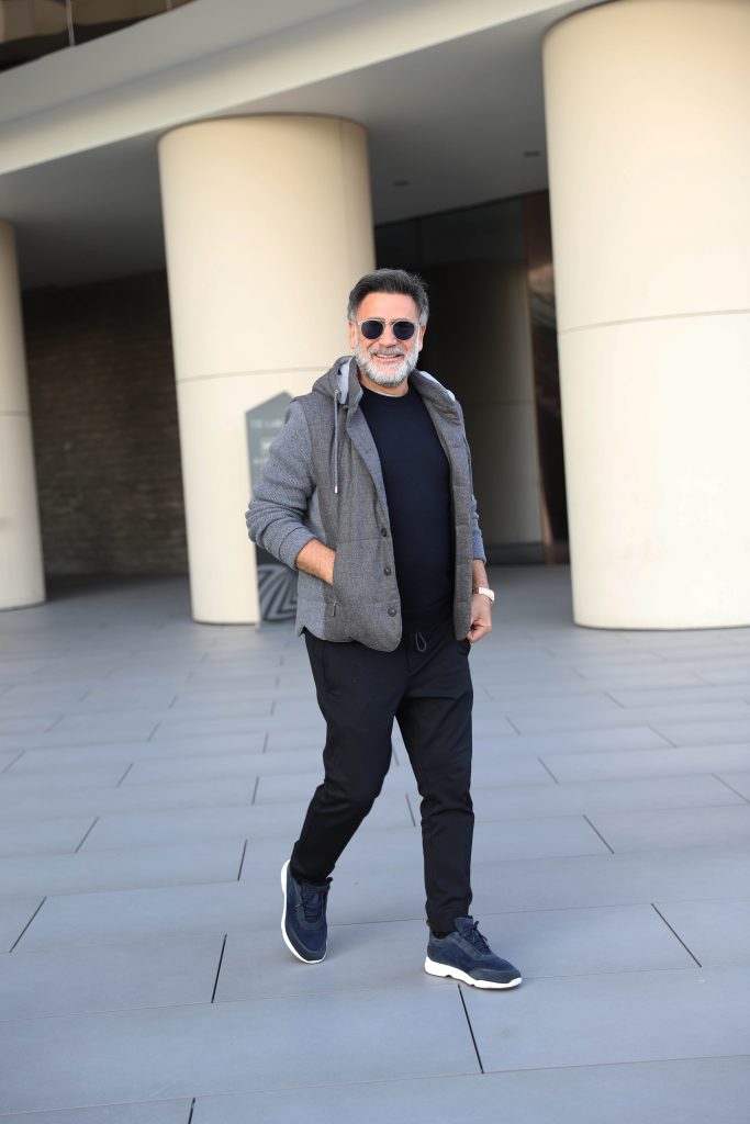 İzzet Yıldızhan'ın şık tarzı!