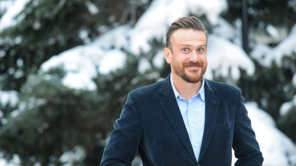 Jason Segel'in yeni dizisi Dispatches from Elsewhere'e usta oyuncular katıldı!