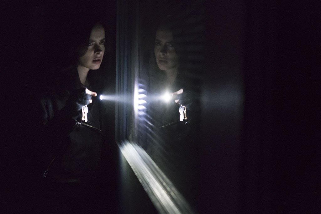 Jessica Jones 2. Sezondan İlk Fotoğraf ve Tanıtım Fragmanı Paylaşıldı