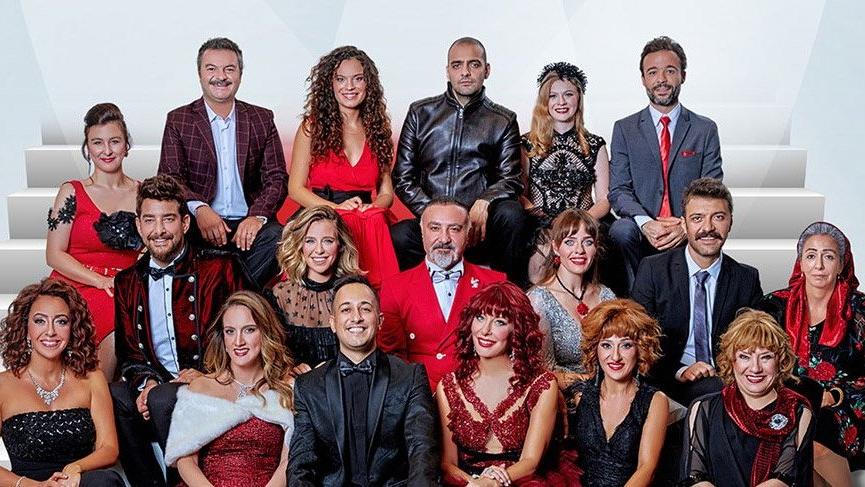 Jet Sosyete'nin yayın günü değişti! Sevilen dizi yeni gününde ekranlarda olacak!