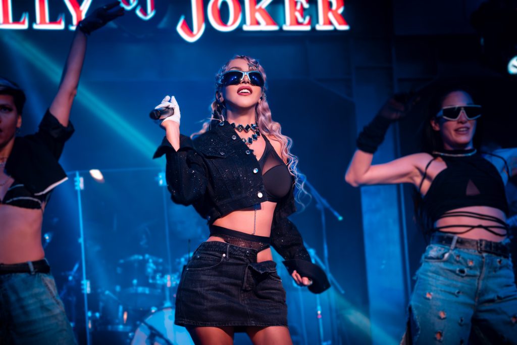 Jolly Joker'de Hande Yener coşkusu!