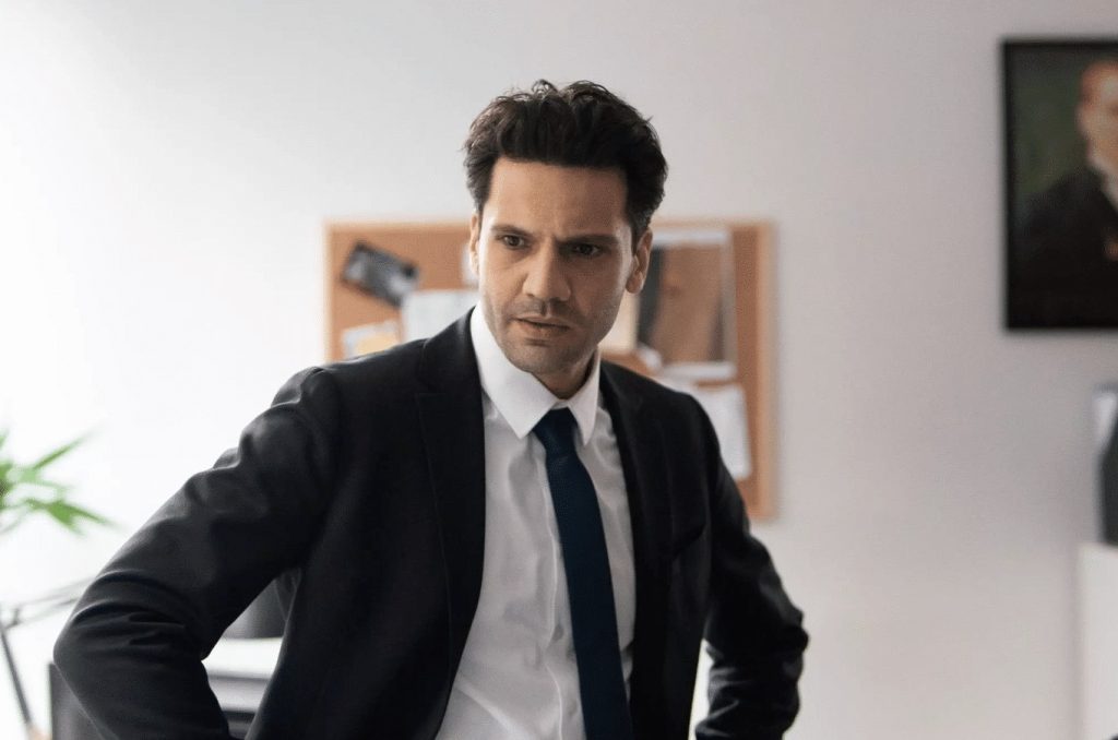 Kaan Urgancıoğlu’ndan Emmy Ödülleri’nde fırtına etkisi! Kaan Urgancıoğlu'ndan Emmy Ödülleri'nde fırtına etkisi!