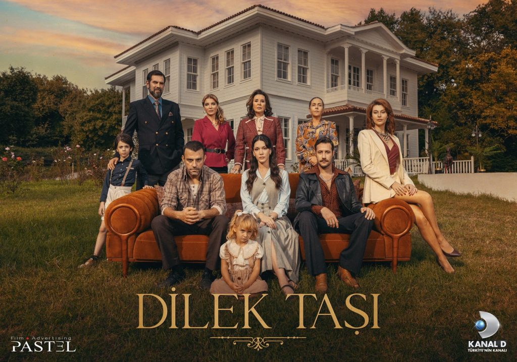 Kanal D'nin heyecanla beklenen dizisi "Dilek Taşı"ndan yeni bir afiş daha yayınlandı!