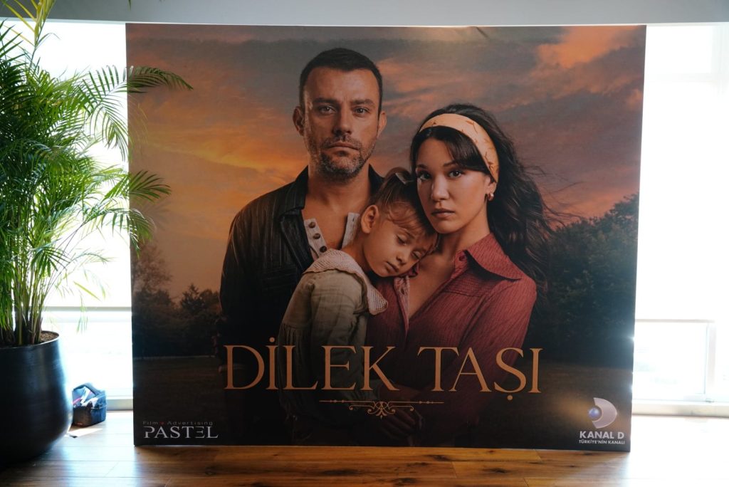 Kanal D’nin iddialı dizisi Dilek Taşı basınla buluştu!