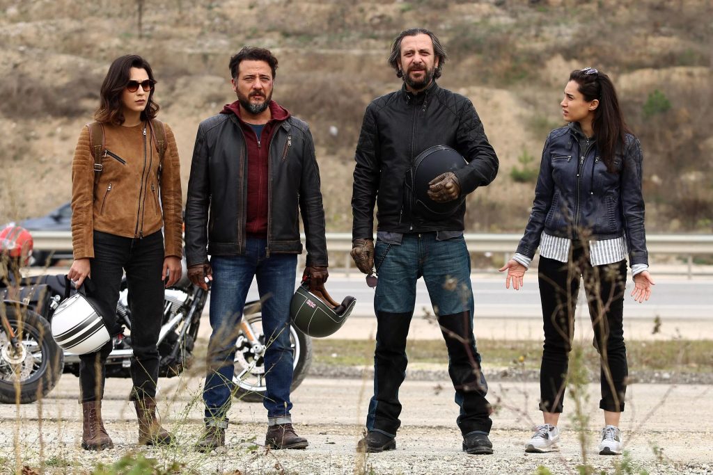 "Kaybedenler Kulübü Yolda" filmi şimdi Netflix'te!