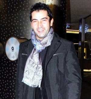 Kenan İmirzalıoğlu ne konuşuyor ne de kalp kırıyor