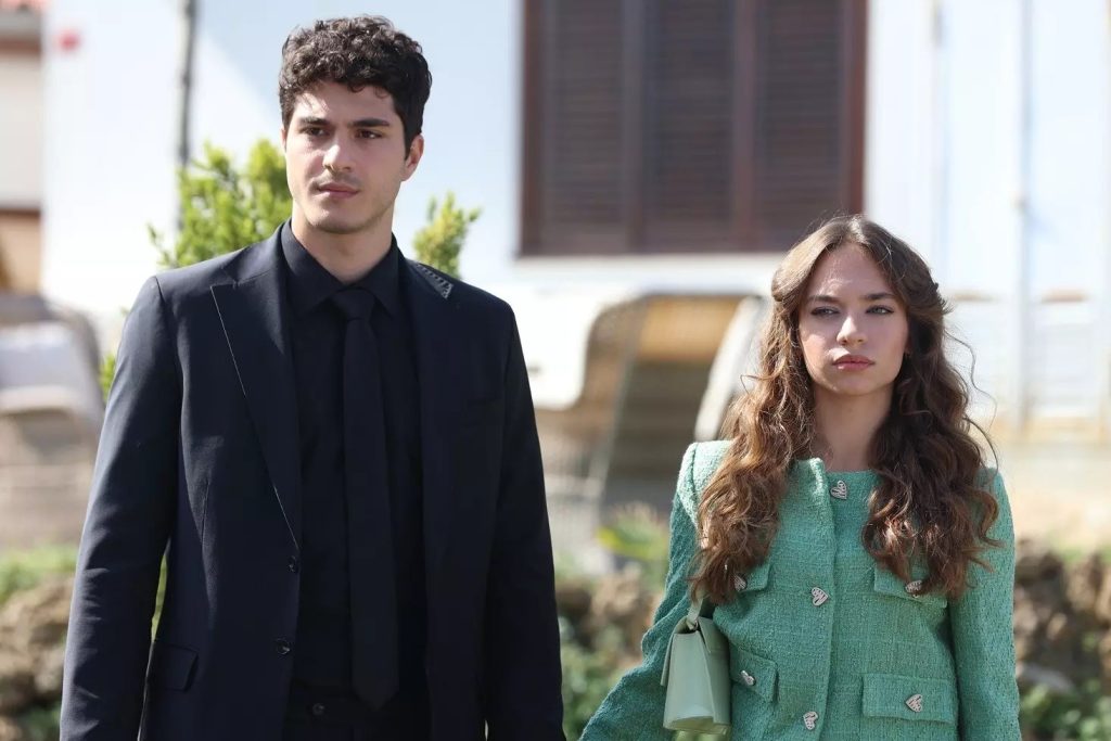 Kendi Düşen Ağlamaz 17. Bölümde Alize ve Serkan arasında soğuk savaş vardı!