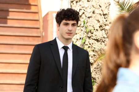Kendi Düşen Ağlamaz 3. Bölümüyle reytinglerin zirvesinde! Alize ve Serkan'ın sahte evliliği ortaya çıkacak mı?