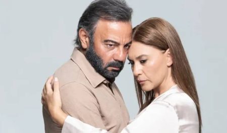 Kerem Alışık ve Evrim Alasya tiyatro sahnesinde!