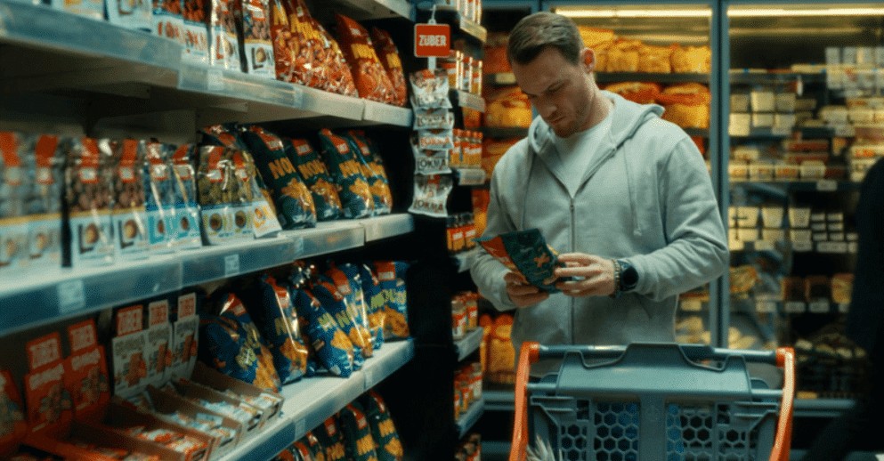 Kerem Bürsin’li reklam filmi şikayet üzerine yayından kaldırıldı Kerem Bürsin'li reklam filmi şikayet üzerine yayından kaldırıldı