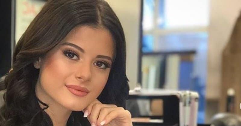 Kırmızı Oda Esra (Elif Ceren Balıkçı) kimdir? Yaşı