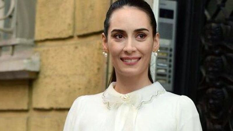 Kırmızı Oda'nın Alya'sı Melisa Sözen diziye veda ediyor!