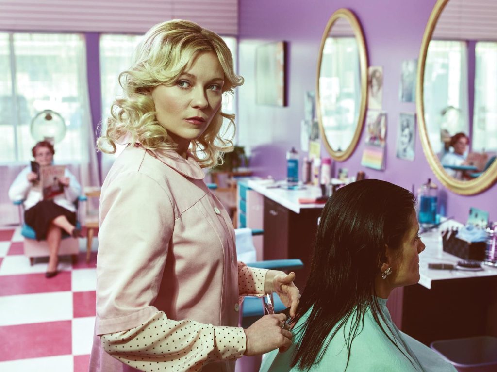Kirsten Dunst dizisi On Becoming a God in Central Florida'nın adresi YouTube Premium oldu