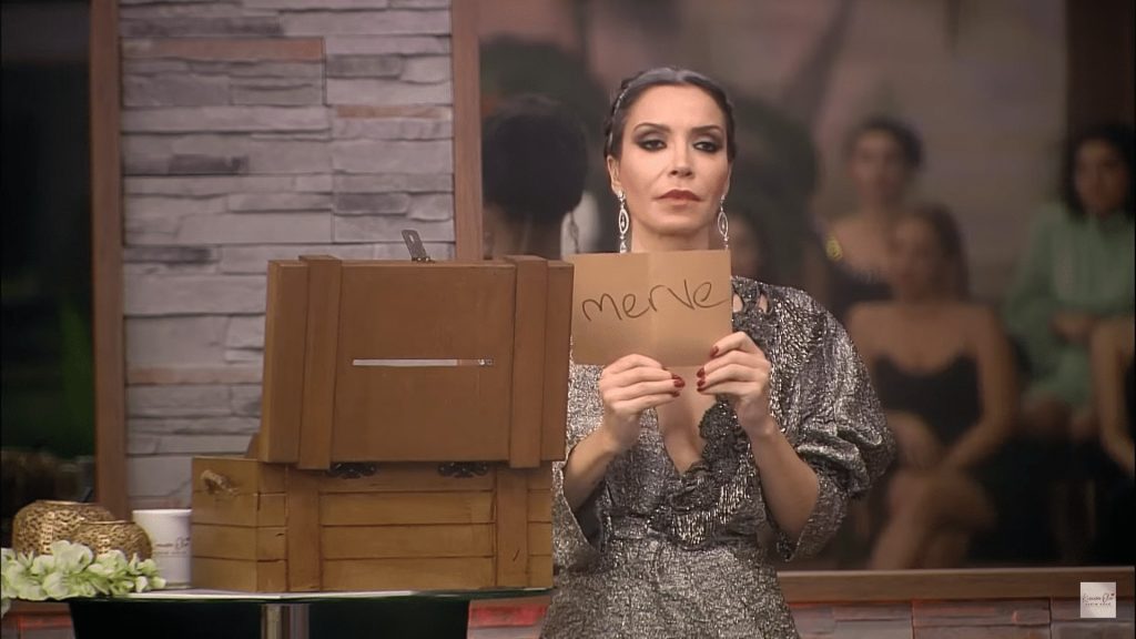 Kısmetse Olur: Aşkın Gücü’nde iki eleme + bir diskalifiye… İşte o üç isim! Kısmetse Olur: Aşkın Gücü'nde iki eleme + bir diskalifiye... İşte o üç isim!