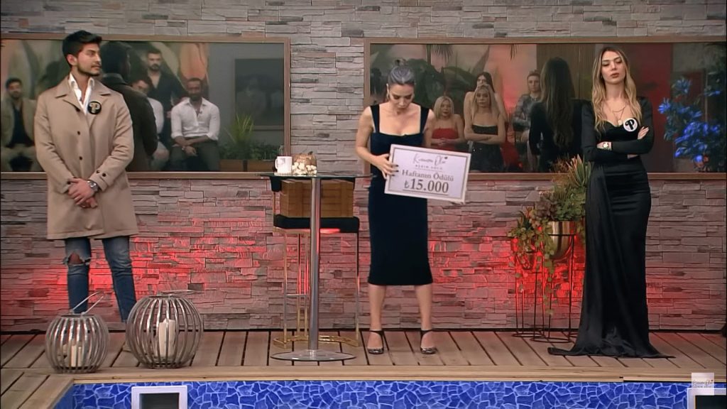 Kısmetse Olur’un 105. bölümünde kim elendi? Hangi yarışmacı geri döndü? Şok eden gelişme… Kısmetse Olur'un 105. bölümünde kim elendi? Hangi yarışmacı geri döndü? Şok eden gelişme...
