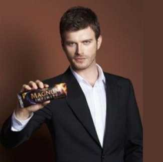 Kıvanç Tatlıtuğ