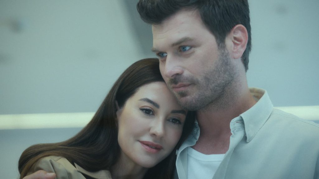 Kıvanç Tatlıtuğ ve Başak Dizer'in reklam filmi yayında!
