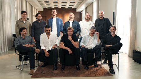 Kıvanç Tatlıtuğ ve Mavi’den “A New Edition of You” yayında!
